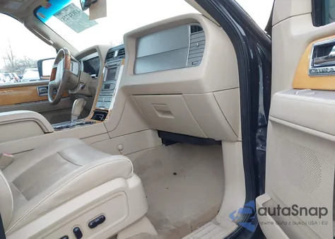 2008 Lincoln Navigator z USA, uszkodzony, nr VIN 5LMFU28588LJ06967